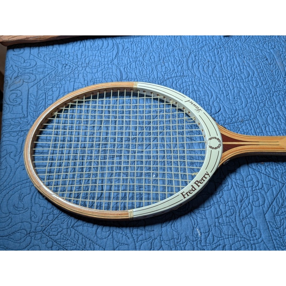 Fred Perry Laurel Wooden Tennis Racket 4 1/2 M Retro Sports Wall Decor Vintage